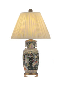 全長81cm

Hand Painted Antique Oriental Porcelain Lamp.

シェード高さ: 46cm

Off-White, Sewn.